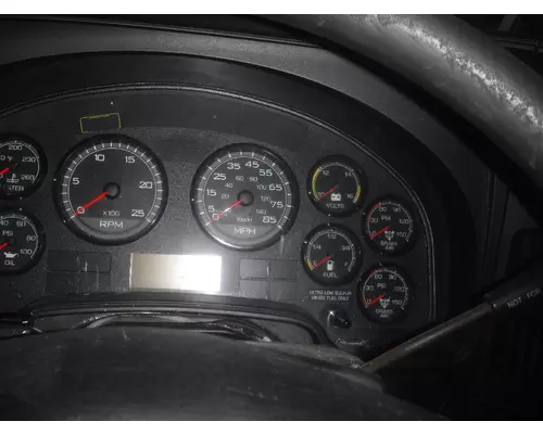 INTERNATIONAL PROSTAR Instrument Cluster