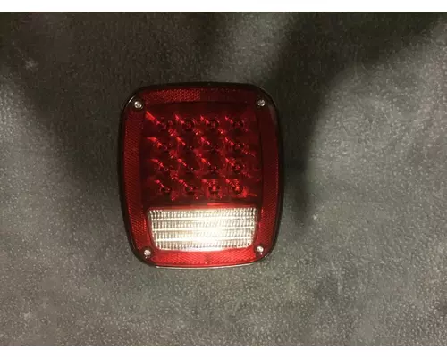 INTERNATIONAL PROSTAR Lamp, Tail