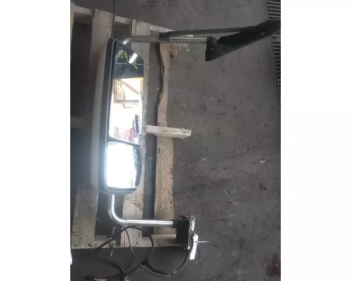 INTERNATIONAL PROSTAR Mirror, Door