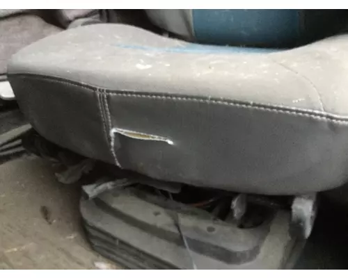 INTERNATIONAL PROSTAR SEAT, FRONT