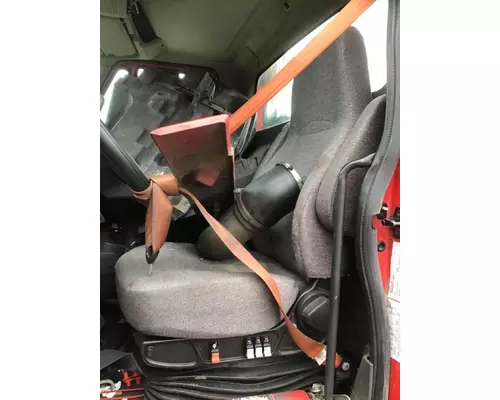 INTERNATIONAL PROSTAR SEAT, FRONT