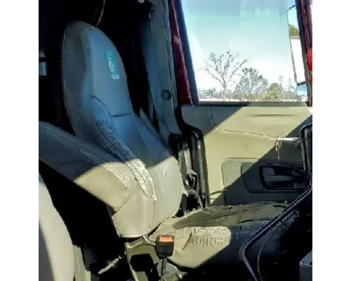 INTERNATIONAL PROSTAR SEAT, FRONT