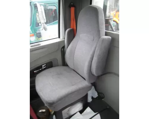 INTERNATIONAL PROSTAR SEAT, FRONT