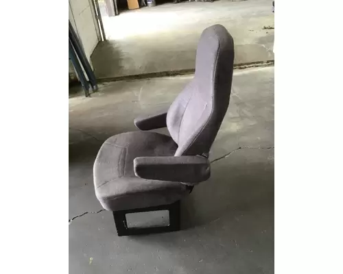 INTERNATIONAL PROSTAR SEAT, FRONT