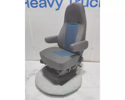 INTERNATIONAL PROSTAR Seat, Front