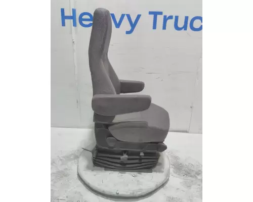 INTERNATIONAL PROSTAR Seat, Front