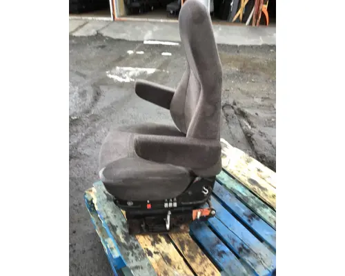 INTERNATIONAL PROSTAR Seat