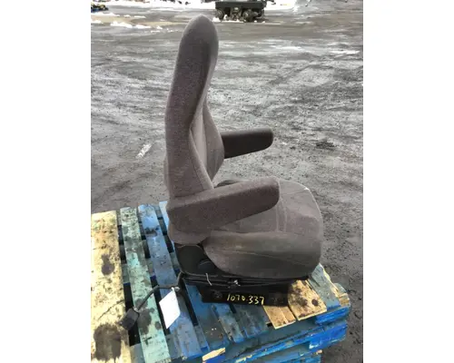 INTERNATIONAL PROSTAR Seat