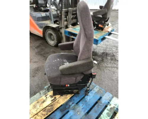 INTERNATIONAL PROSTAR Seat