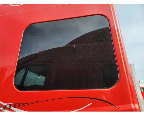 INTERNATIONAL PROSTAR Sleeper Window