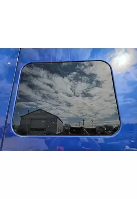 INTERNATIONAL PROSTAR Sleeper Window