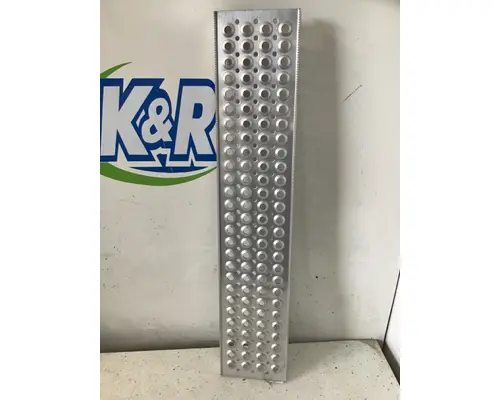 INTERNATIONAL PROSTAR Step