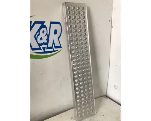 INTERNATIONAL PROSTAR Step
