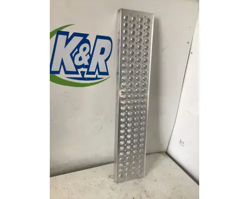 INTERNATIONAL PROSTAR Step