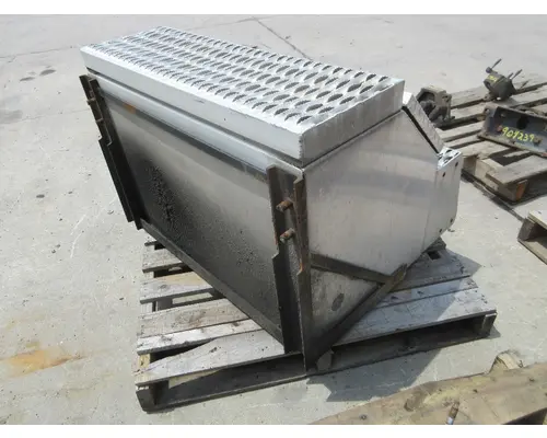 INTERNATIONAL PROSTAR Tool Box
