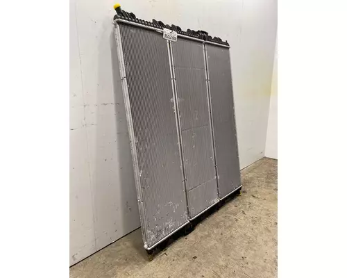 INTERNATIONAL Paystar Radiator