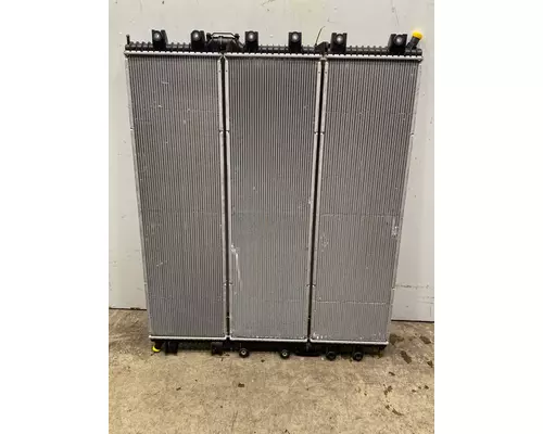 INTERNATIONAL Paystar Radiator