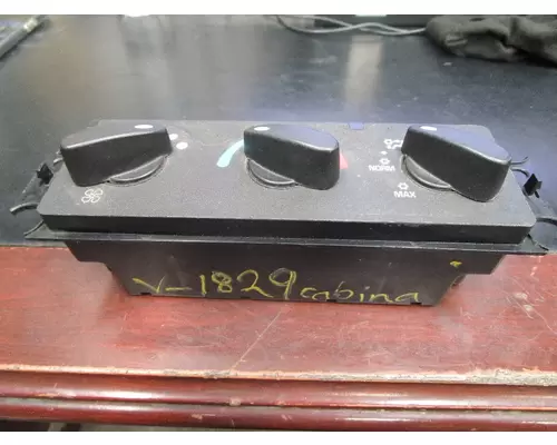 INTERNATIONAL ProStar-Cab_3545543C5 AC Control