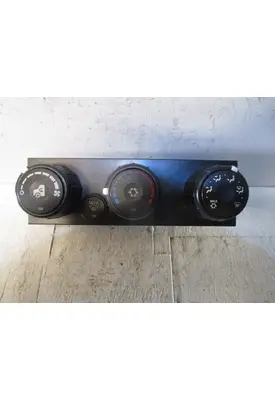 INTERNATIONAL ProStar-Cab_4065331C3 A/C Control