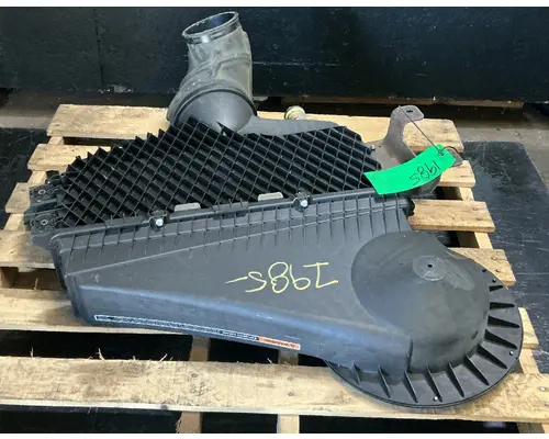 INTERNATIONAL ProStar Air Cleaner