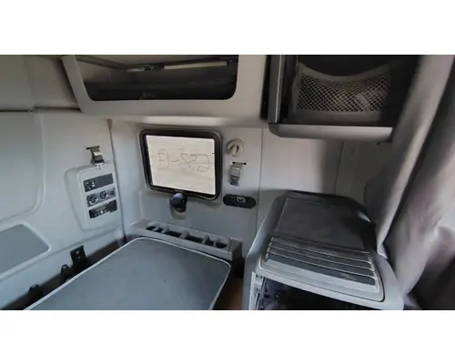 INTERNATIONAL ProStar Cab Assembly