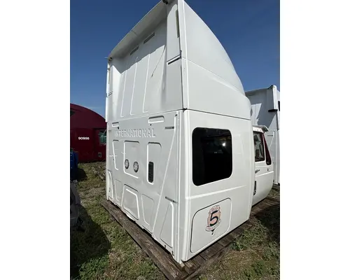 INTERNATIONAL ProStar Cab