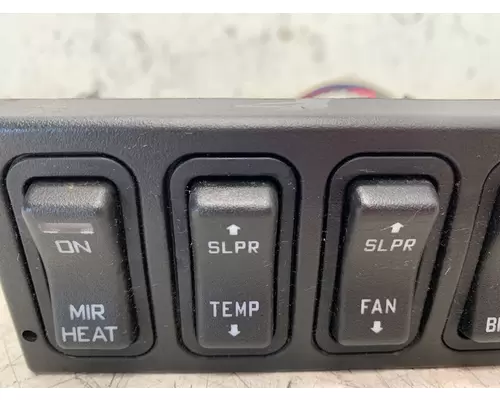 INTERNATIONAL ProStar Dash  Console Switch