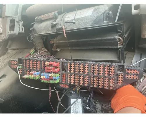 INTERNATIONAL ProStar Fuse Box