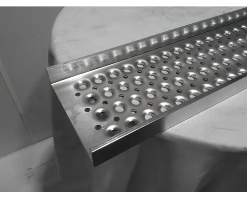 INTERNATIONAL ProStar Step