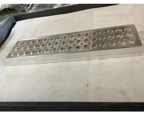 INTERNATIONAL ProStar Step