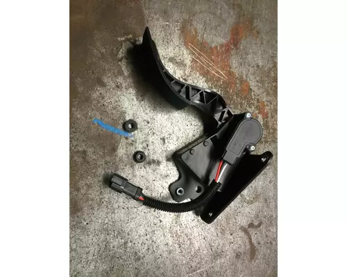 INTERNATIONAL Prostar  Accelerator Parts