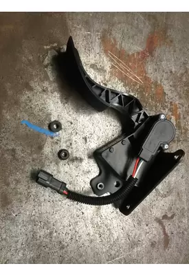 INTERNATIONAL Prostar  Accelerator Parts