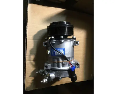 INTERNATIONAL Prostar  Air Conditioner Compressor
