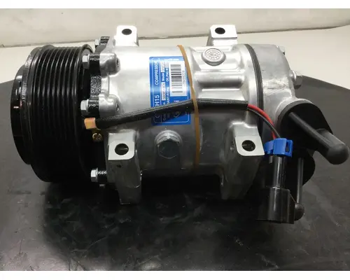 INTERNATIONAL Prostar  Air Conditioner Compressor