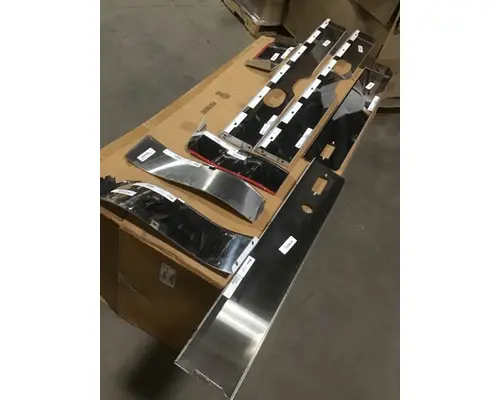 INTERNATIONAL Prostar  Body Parts, Misc.