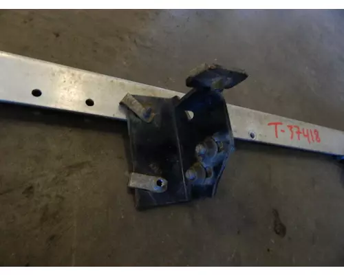 INTERNATIONAL Prostar  Side Skirt Bracket