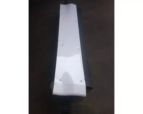 INTERNATIONAL Prostar  Skirt