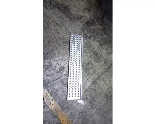 INTERNATIONAL Prostar  Step