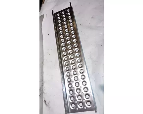 INTERNATIONAL Prostar  Step
