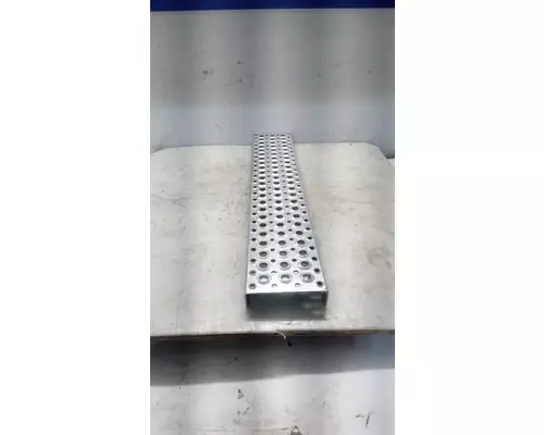 INTERNATIONAL Prostar  Step