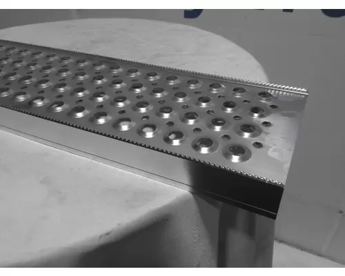 INTERNATIONAL Prostar  Step