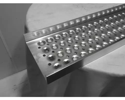 INTERNATIONAL Prostar  Step
