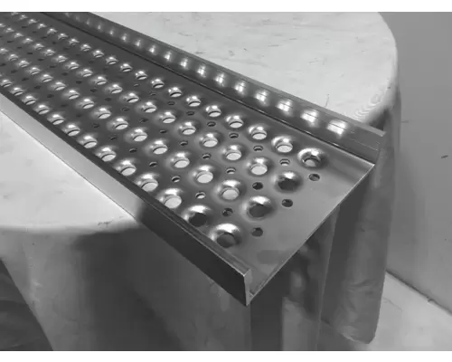 INTERNATIONAL Prostar  Step