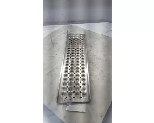 INTERNATIONAL Prostar  Step