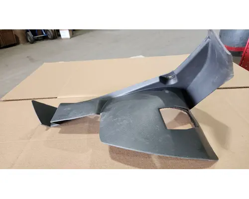 INTERNATIONAL Prostar 126 Interior Kick Panels