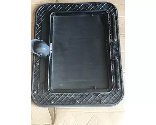 INTERNATIONAL Prostar Back Glass