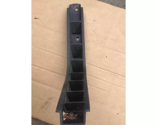 INTERNATIONAL Prostar Bracket, Cab Extender