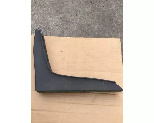 INTERNATIONAL Prostar Bracket, Cab Extender