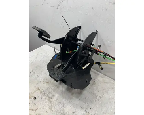 INTERNATIONAL Prostar Brake  Clutch Pedal Box