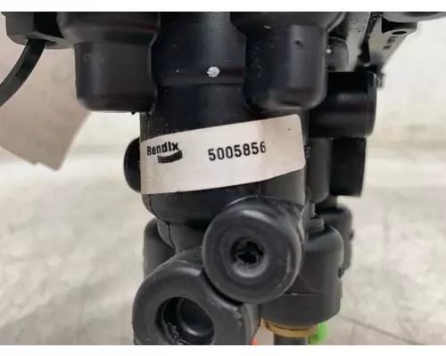 INTERNATIONAL Prostar Brake Proportioning Valve